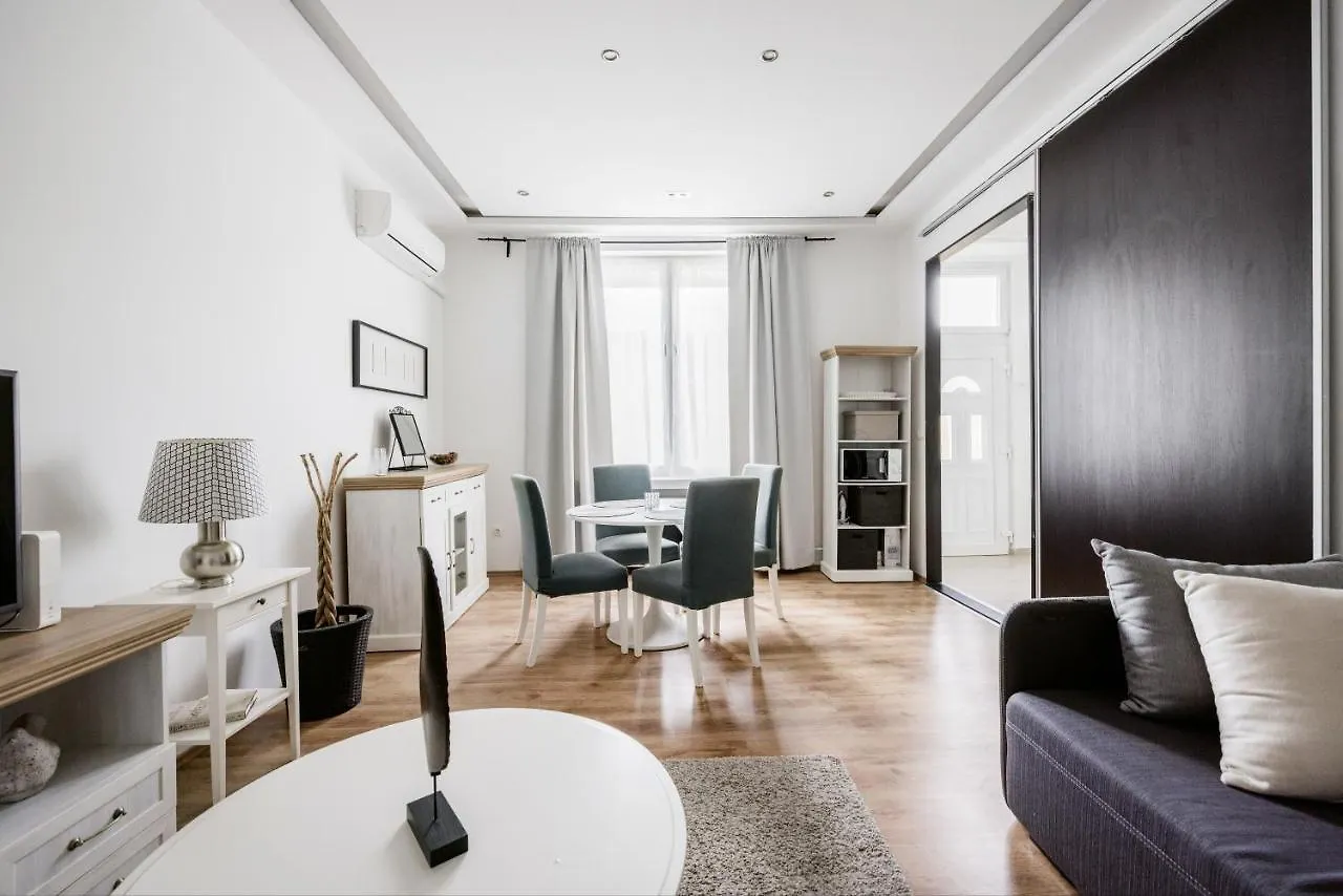 Cozy&Stylish Apartment In The Ruin Bar Area Budapest